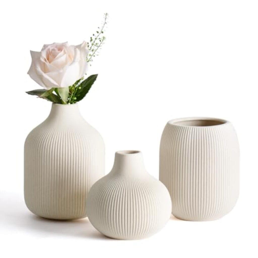 Dnnnii Kleines Keramikvasen-Set 3-TLG Beige – Minimalistische Vasen mit Rillendesign, kompakte Übergangsdekoration für Wohnzimmer, Schlafzimmer, Büro (3-TLG Beige Keramikset)