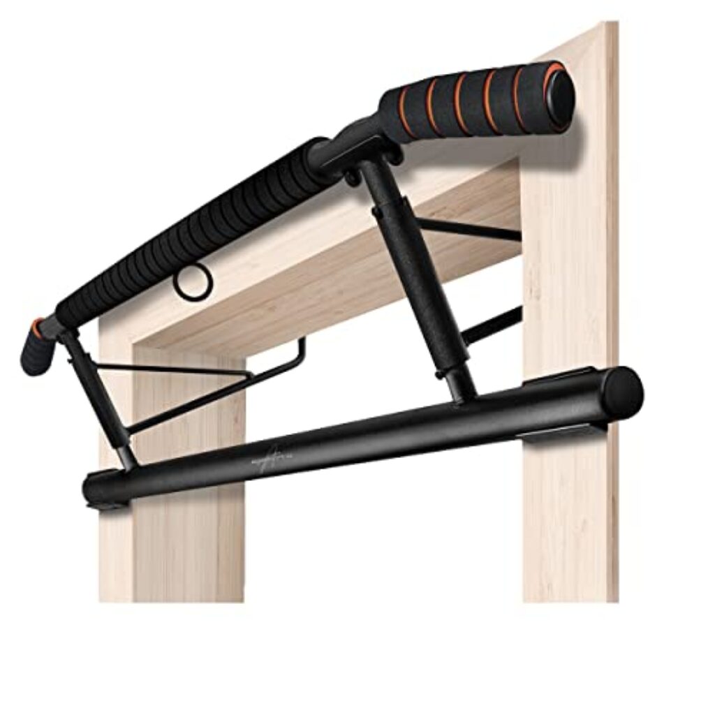 AthleticPro Klimmzugstange für Türrahmen ohne Bohren zum Einhängen – Stabile Pull Up Bar & Türreck [bis 90cm breite Tür] – Für Klimmzüge, Dips & Push-Ups inklusive Klimmzugsband