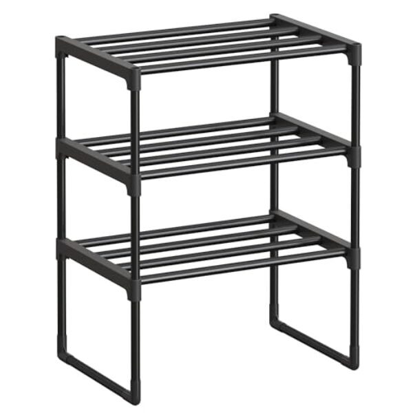 SONGMICS Schuhregal 3 Ebenen, Schuhständer Metall, Schuhaufbewahrung, Schuh-Organizer, aufrecht oder umgedreht, für 4-8 Paar Schuhe, stapelbar, Flur, 30 x 42,5 x 54,5 cm, schwarz LSA003B01
