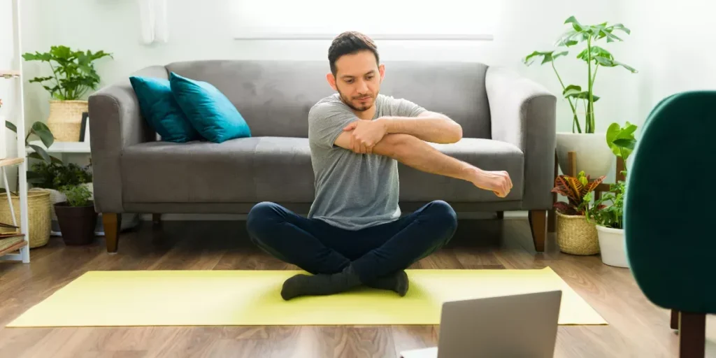 Aufbau einer Cardio-Routine für zu Hause ohne Geräte